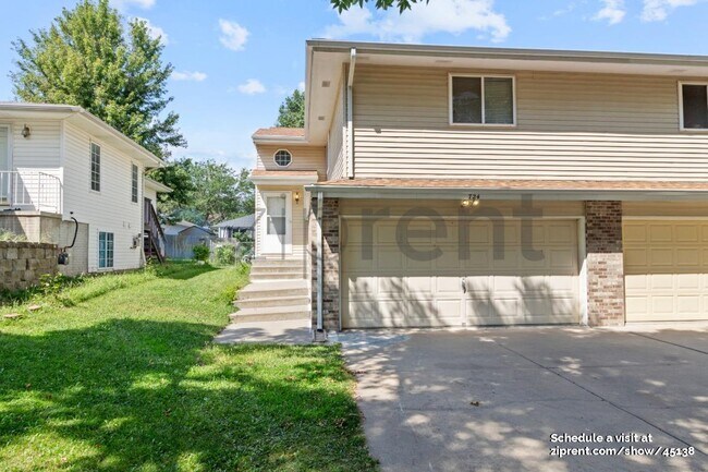 Foto del edificio - 724 W Belmont Ave
