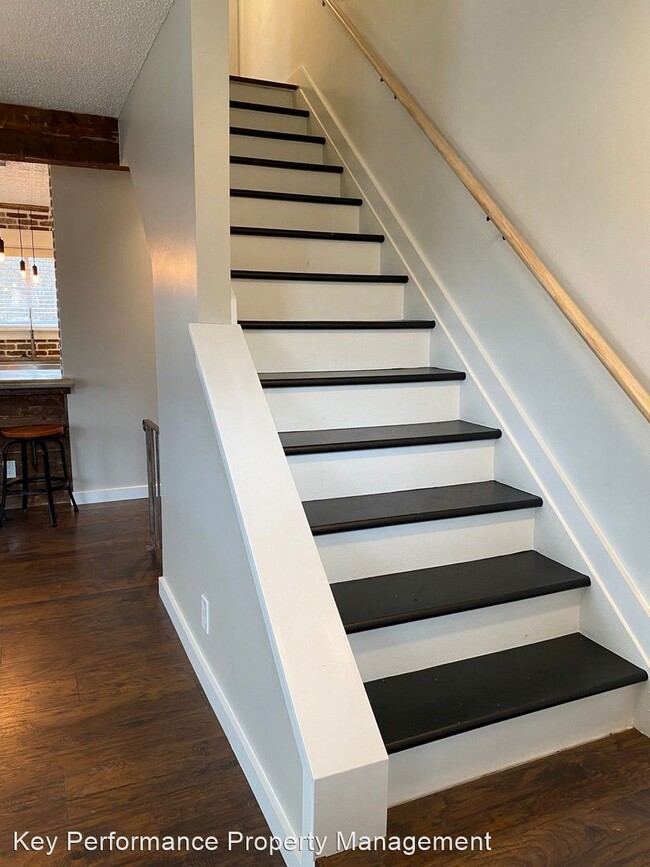 Foto del edificio - 2 br, 2 bath House - 456 Surrey Hill Way