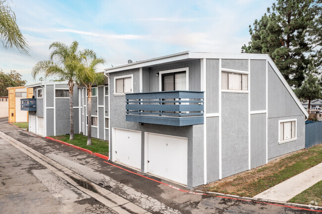 Building Photo - 603 S Newhope St