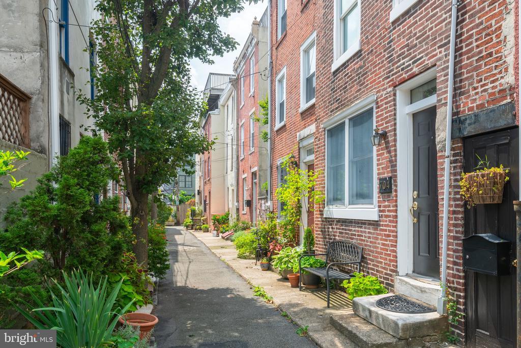 Foto principal - 704 S Darien St