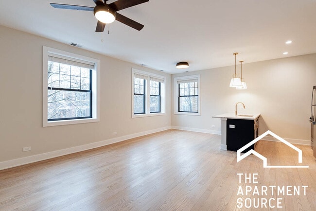Foto del edificio - 4405 N Seeley Ave