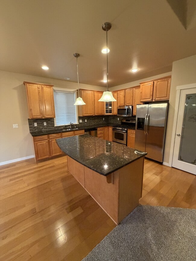 Building Photo - 1546 Bryce Park Loop