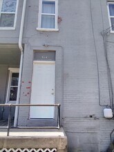 Building Photo - 1023 Greenwich St