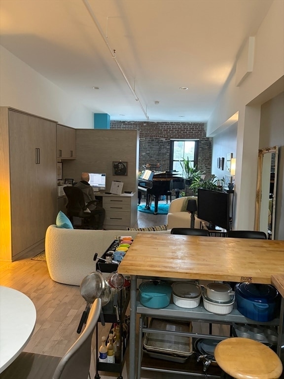 Building Photo - 70-72-72 Northampton St