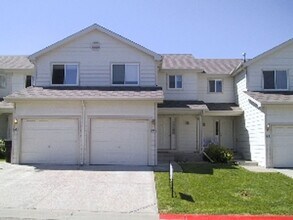 Building Photo - 1637 Westbridge Dr