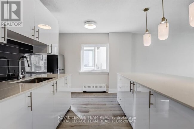 Photo du bâtiment - 325 Besserer St