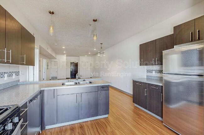 Foto del edificio - 950 4th St NW