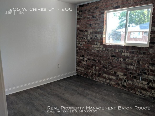 Foto del edificio - Newly Renovated Apartment on Chimes St!