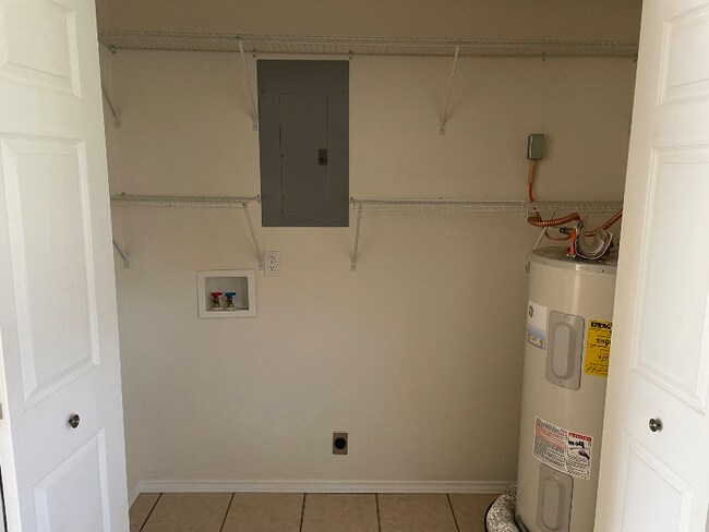 Foto del edificio - 485 Yorktown Dr