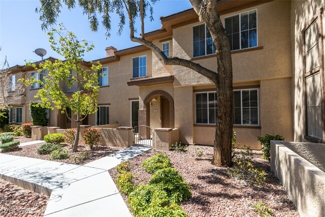 Building Photo - 10220 Delray Beach Ave