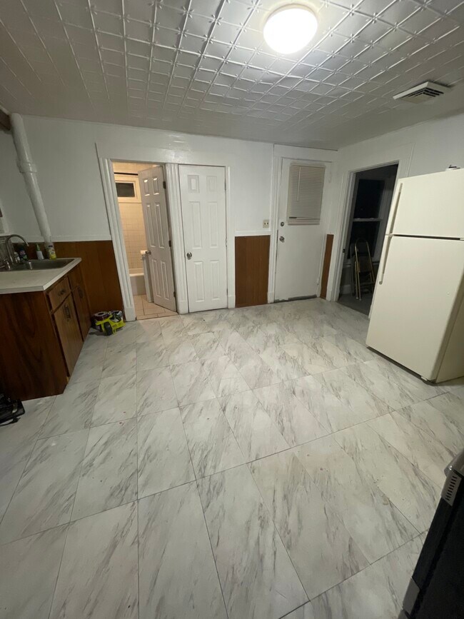 Foto del edificio - 256 Plank Rd