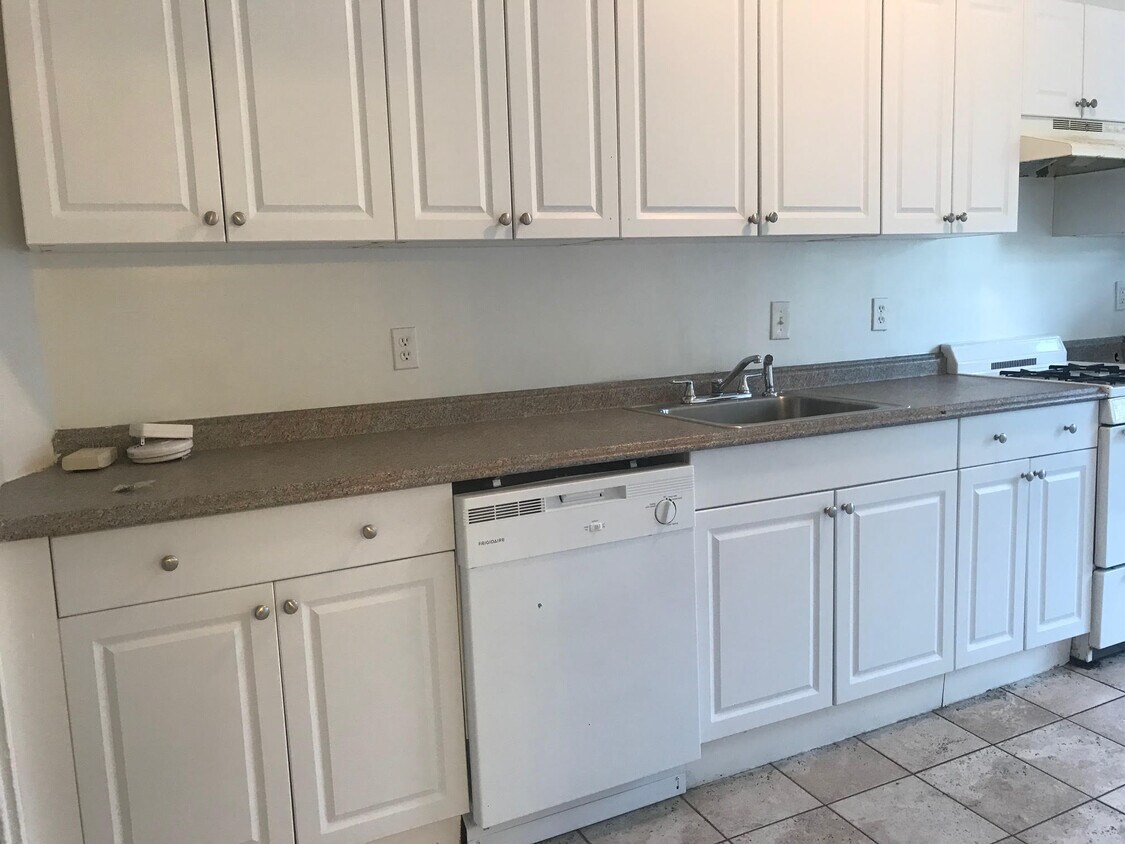 Foto principal - 80 Brighton Ave