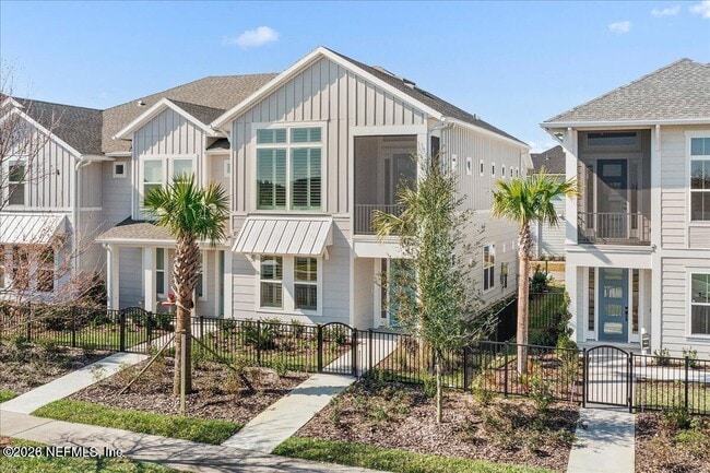 Foto del edificio - 459 Crestview Dr