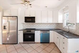 Building Photo - 48 Lanell Dr