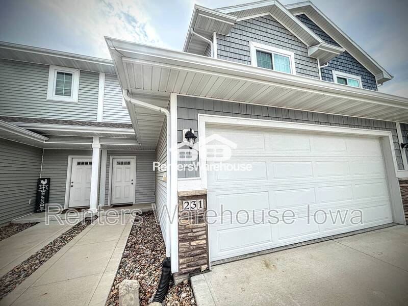 Foto principal - 231 Pin Oak Ct