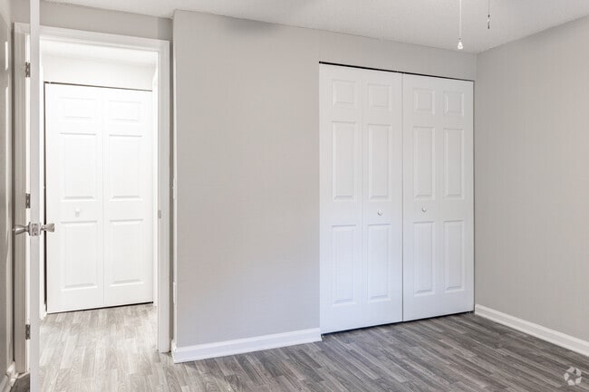 2BR, 2BA - Oakbrook ~ Boutique Cottage Style Living Meets Hassle Free Leasing