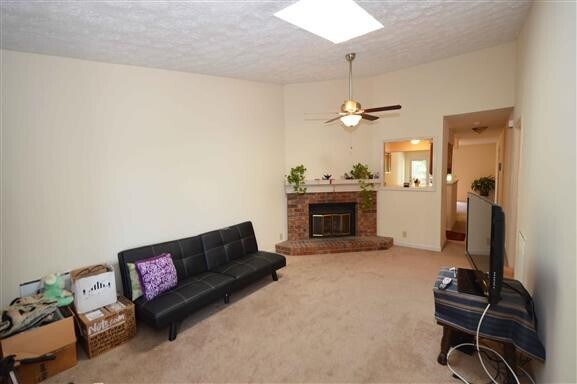 Foto del edificio - 103 Hickory Way N