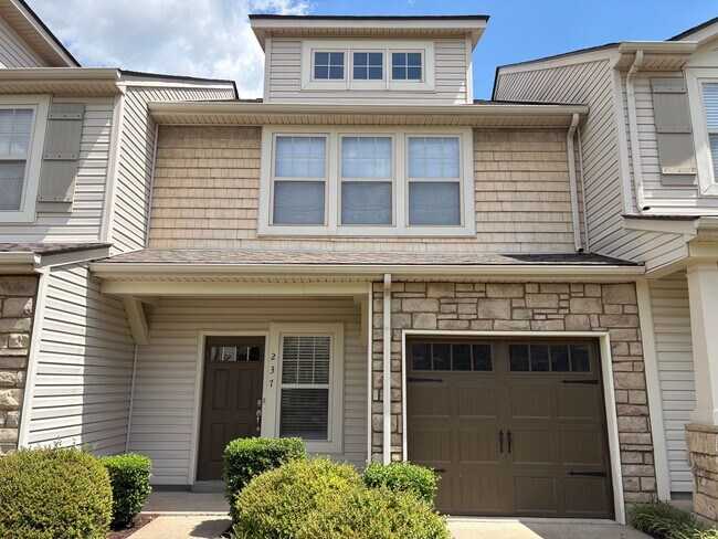Foto del edificio - 735 Tulip Grove Rd