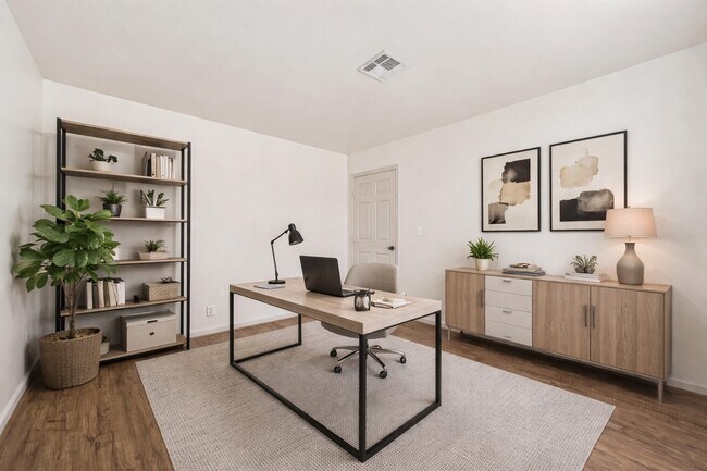 Foto del edificio - 10503 Ladino Rd