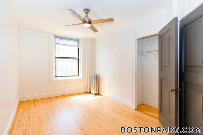 Building Photo - 91 Westland Ave