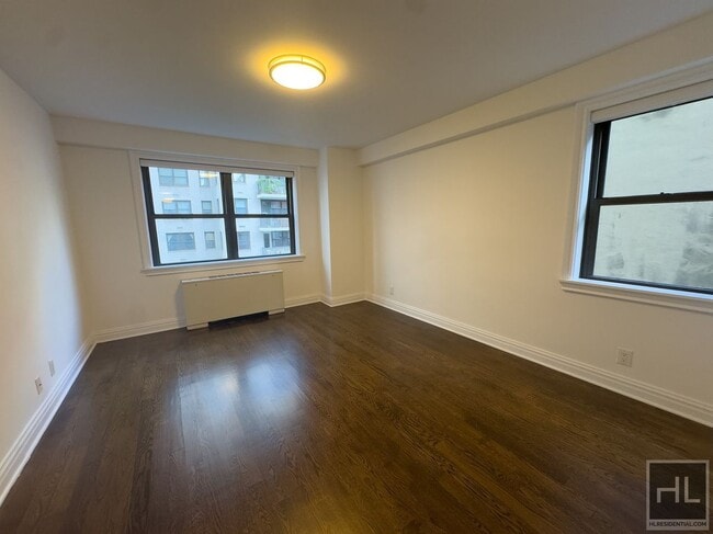 Building Photo - East 89 Street
