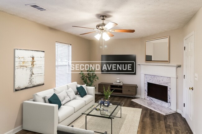 Foto del edificio - 6614 Rebecca Lou Ln