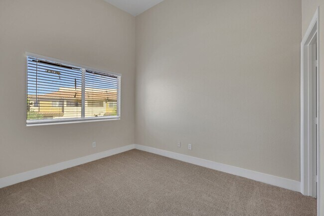 Foto del edificio - 3 bedroom Townhouse