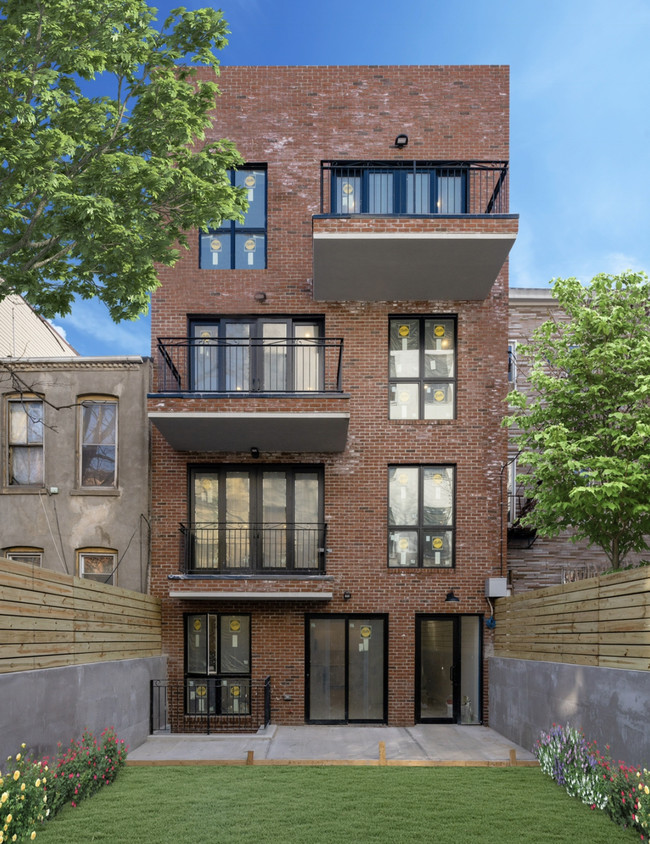 Primary Photo - 18A Bleecker St