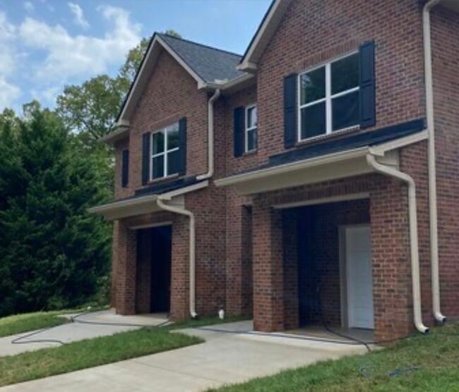 Building Photo - 7100 Dulaney Way