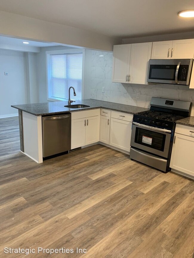 Building Photo - 3 br, 2 bath House - 245 Wade St