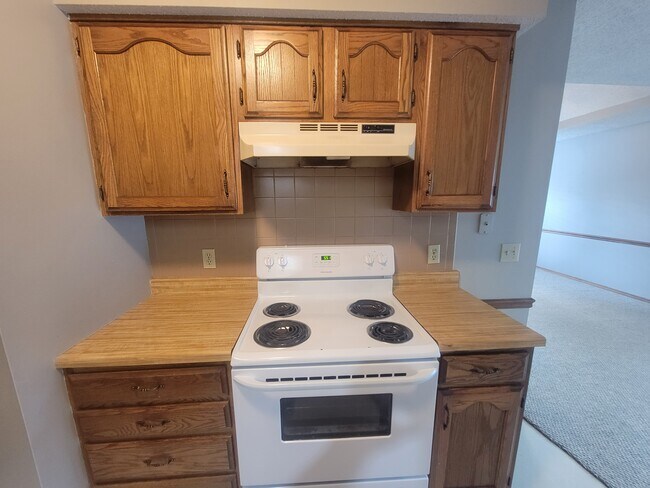 Foto del edificio - 3724 N Farm Road 165