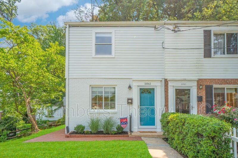 Photo - 5861 Blaine Dr