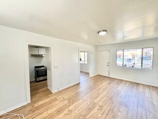 Building Photo - 1415 N Hobart Blvd
