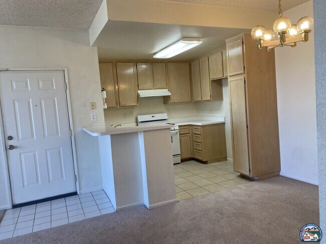 Foto del edificio - 1200 Rodeo Dr