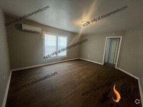 Building Photo - 1403 Boyd St