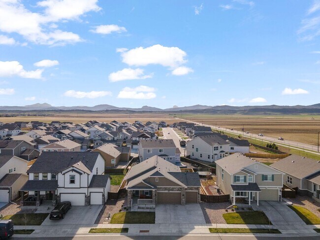 Foto del edificio - Gorgeous 5 Bed 3 Bath Home in North Loveland!