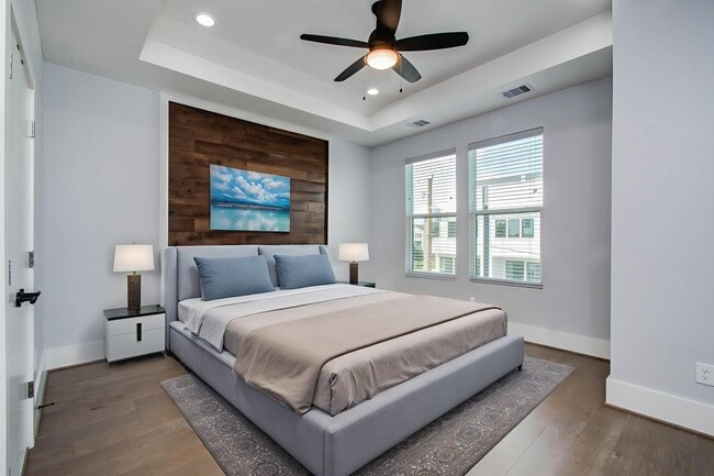 Photo - 2413 Anita St Townhome