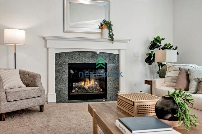 Foto del edificio - Spacious Home in Desirable Bellevue Neighb...
