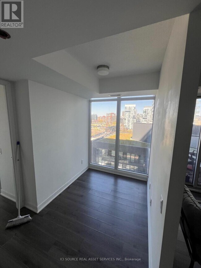 Building Photo - 70-1570 Queens Wharf Rd