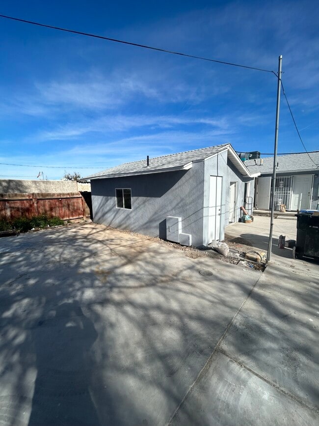 Foto del edificio - 1819 Harding St