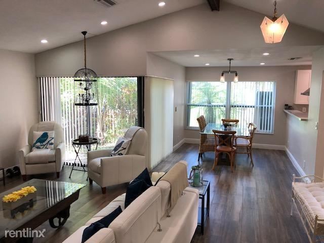 Building Photo - 3 br, 2 bath House - 60 FOREST CIRCLE