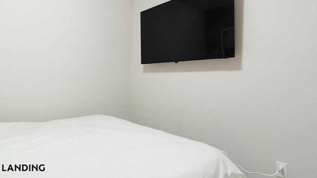 Foto del edificio - 2720 S Federal Blvd