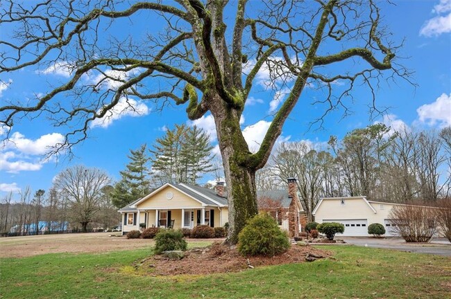 Building Photo - 14605 Cogburn Rd