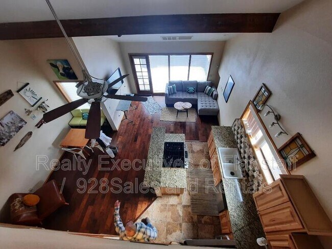 Foto del edificio - 2650 Valley View Dr