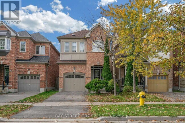 Photo du bâtiment - 8 Carrier Crescent