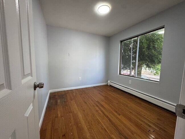 Foto del edificio - 23 Claremont Ave