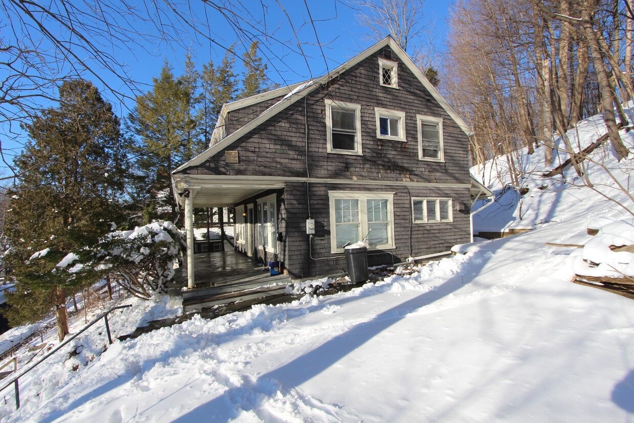 fachada - 831 Lancaster Ave