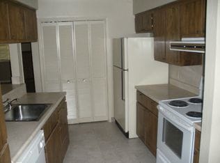 Building Photo - ADORABLE Arden Arcade 2 bedroom home! HUGE YARD!!  (Please reference entire ad for viewings)