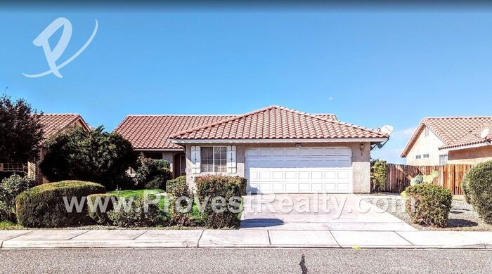Foto principal - 3 Bed, 2 Bath Home in Victorville!!!