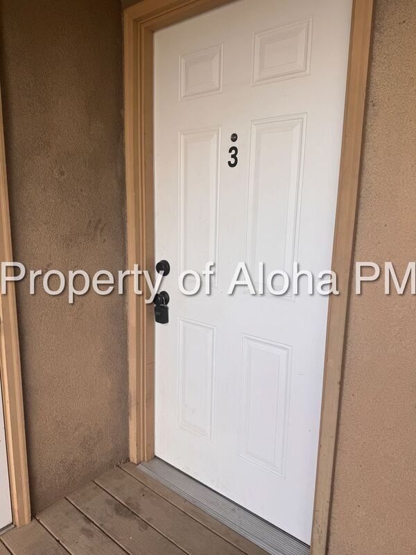 Foto del edificio - 1043 W Pine Ave
